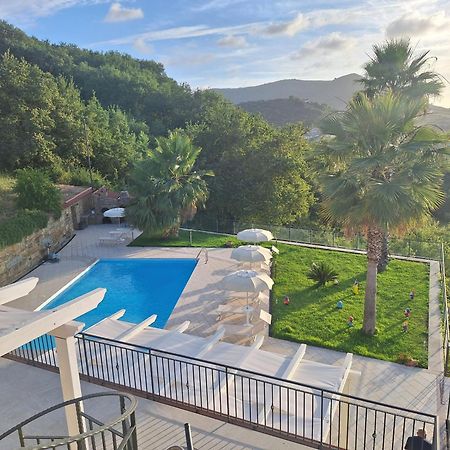 Country House Marj & Jo Resort อากรอโปลี ภายนอก รูปภาพ